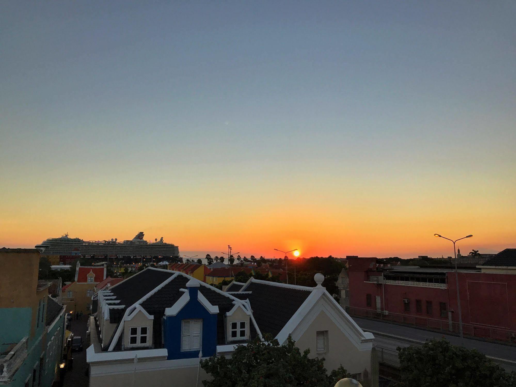 Curacao Suites Hotel Willemstad Zewnętrze zdjęcie
